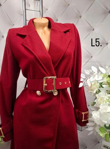 Kaputi: Dior kaputi
Do 2XL
4500din🥰😊 — 10