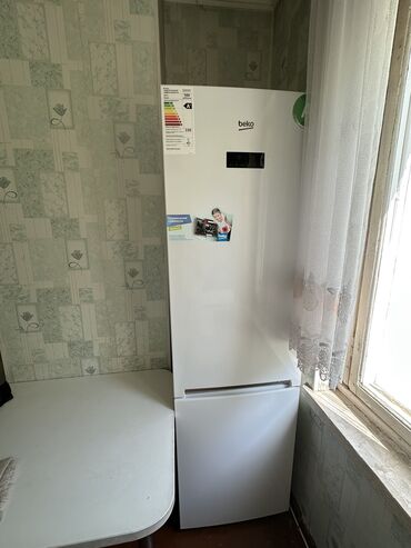 холодильник для дома: Холодильник Beko, Б/у, Двухкамерный, No frost