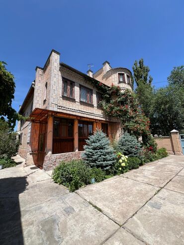 дом по улице бакая бишкек: Дом, 430 м², 8 комнат, Собственник, Косметический ремонт