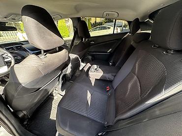 byd yan plus: Toyota Prius: 2018 г., 1.8 л, Вариатор, Гибрид, Хэтчбэк — 8