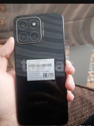 teze telefonlar: Honor X6, Barmaq izi