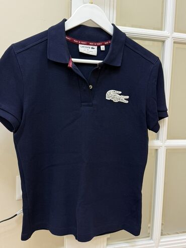 таблица размеров бюстгальтеров: Футболка, Lacoste, Пахта, M (EU 38)