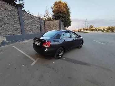 belta: Toyota Belta: 2009 г., 1.5 л, Автомат, Бензин, Седан — 5