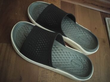 сколько стоят золотые обручальные кольца: Мужские сандалии, 41, Crocs, Б/у, цвет - Серый, Самовывоз, Бесплатная доставка