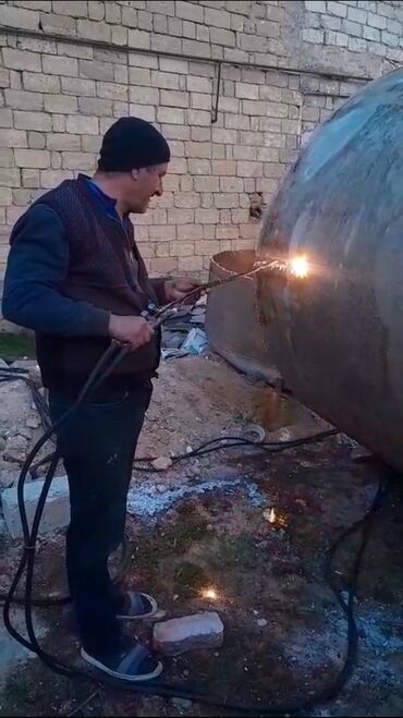 3 eded xoncali taxda qapi lazimdir: Qaynaq