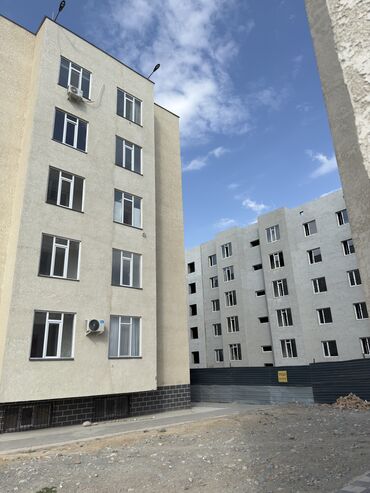 продаю дом дешевле: 1 комната, 39 м², Индивидуалка, 2 этаж, ПСО (под самоотделку)