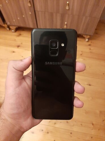 a8 qiymeti: Samsung Galaxy A8 2018 | 32 GB | rəng - Qara | Qırıq, Sensor, Barmaq izi