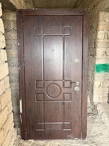120 AZN Seyf qapı 
Ölçü 2.10*1 
Ünvan Binə
Sara04