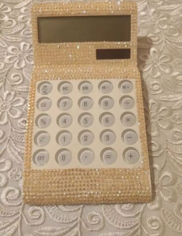 Xodunoklar: PALTAR SATILIR 5 MANATA KALKULYATOR 25 MANATKOSTYUM 20 MANAT UWAG — 10