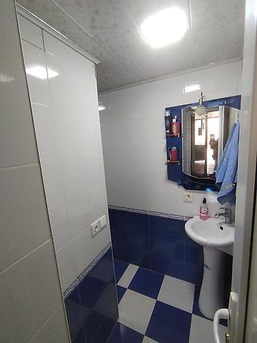 Həyət evləri və villaların satışı: 6 otaqlı, 80 kv. m, Orta təmir — 6