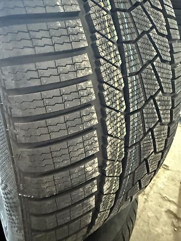 Шины: Шины 295 / 40 / R 22, Зима, Новый, Комплект, Continental — 3