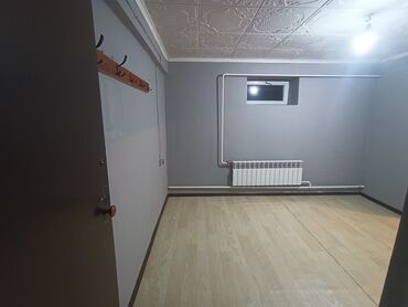 сдаю дом без хозяина: Квартира берилет район Аламедин базар Жибек жолунан душ туалет