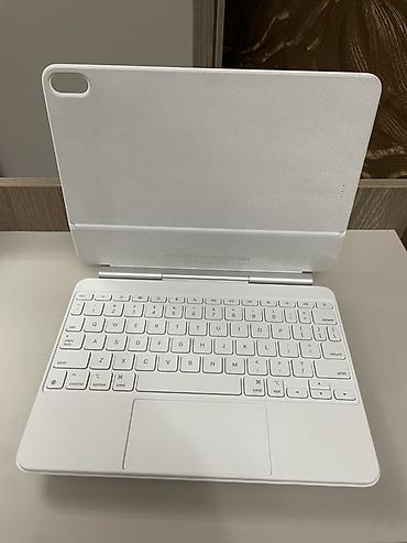 apple i̇pad: Apple Magic Keyboard for iPad Air 11inch m4 m3 m2 (Ağ rəng)yenidir — 1