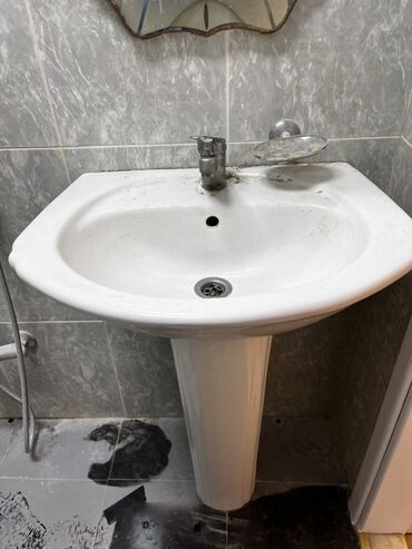 Ванны: Keramik paltaryuyan üçün lavabо (piyedestal ayaqlı model) - Material