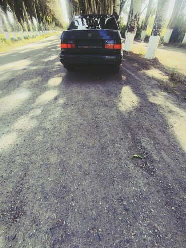 Volkswagen: Volkswagen Vento: 1997 г., 1.8 л, Механика, Бензин, Седан