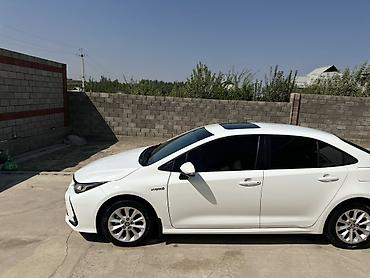 kia 2010: Toyota Corolla: 2022 г., 1.8 л, Автомат, Гибрид, Седан — 6