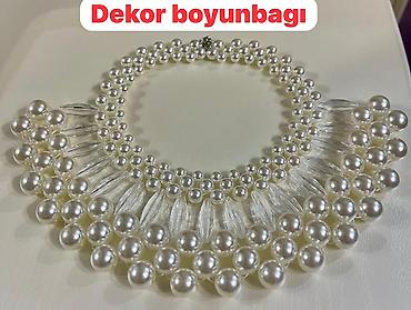Dəstə daxildir: Boyunbağı