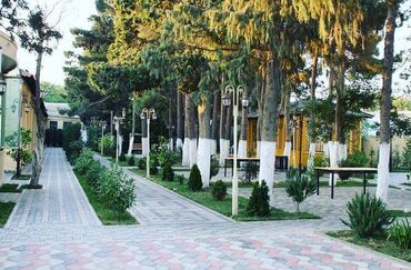 Restoran, kafelər: Xətai rayonu rabociy prospektə yaxın 540 kv.m 25 sot həyəti olan — 7