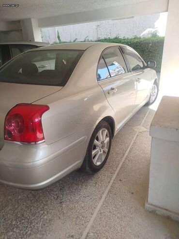 Toyota: Toyota Avensis: 1.8 l. | 2004 έ. Λιμουζίνα — 2