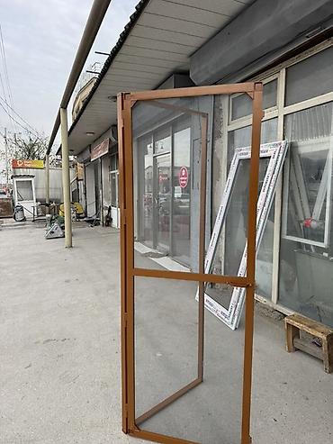 kapilar: Sineklik qapı – möhkəm alüminium karkaslı, menteşəli açılıb‑bağlanan — 2