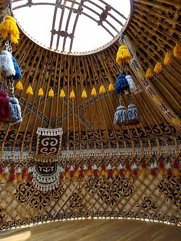 nomad: Аренда юрты, Каркас Деревянный, 85 баш, Стол — 6