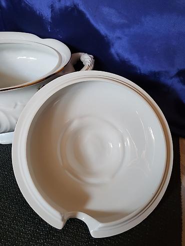 Ostali antikviteti: Corbaluj Wawel porcelan Poljska iz 70ih.godina. Porcelanski poljski — 11