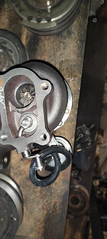 down pipe: Nissan Patrol RD28 турбина, Ниссан Патрол турбина Двигатель RD28 — 2