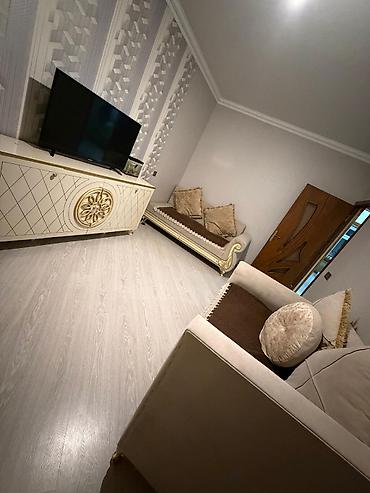 Mebel: İkinəfərlik çarpayı, 2 tumba, Dolab, Komod, İşlənmiş — 1