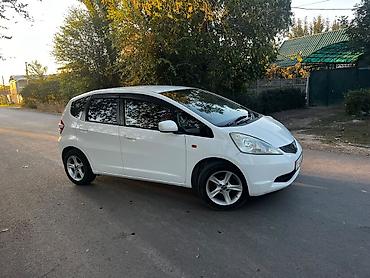 Honda Fit: 2008 г., 1.3 л, Вариатор, Бензин, Хэтчбэк