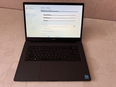 ми воч: Ноутбук, Intel Core i3, Б/у, память SSD