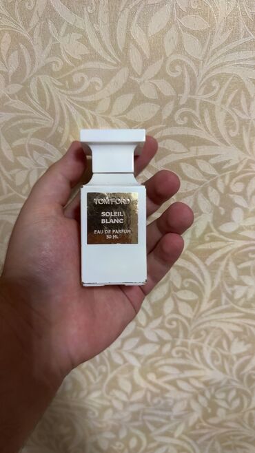 Tom Ford Soleil blanc,italiyadan alinib iyi xoshuma gelmiyib deye