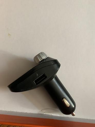 колонки динамик: Автомобильный FM‑трансмиттер с USB - Питание от прикуривателя 12 В — 2