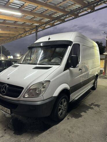 спринтер грузовой цельно метоличиский: Легкий грузовик, Mercedes-Benz, Стандарт