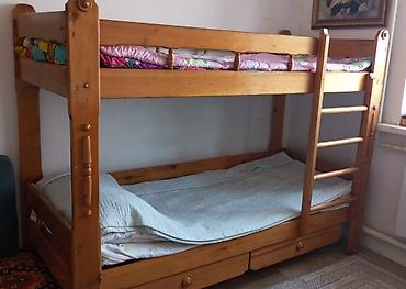 bunk bed: Двухъярусная деревянная кровать для детской комнаты. - Материал — 1