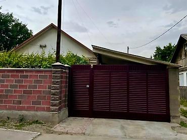 3комн: 🏡 Продается 3-комн. кирпичный дом в ж/м Баят! 📐 Площадь дома: 56 м² — 3