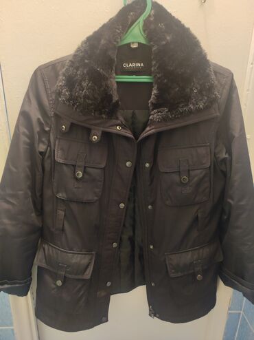 весенняя куртка размер м: Кожаная куртка, Классическая модель, С меховой отделкой