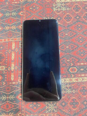 Telefon üçün soyuducular: Telefon prablemsizdi isdey veziyetdedi bu qiymete bele qesey telfon