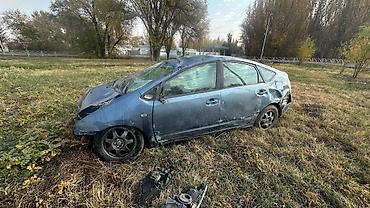 морда: Toyota Prius: 2004 г., 1.5 л, Автомат, Гибрид, Хэтчбэк — 3
