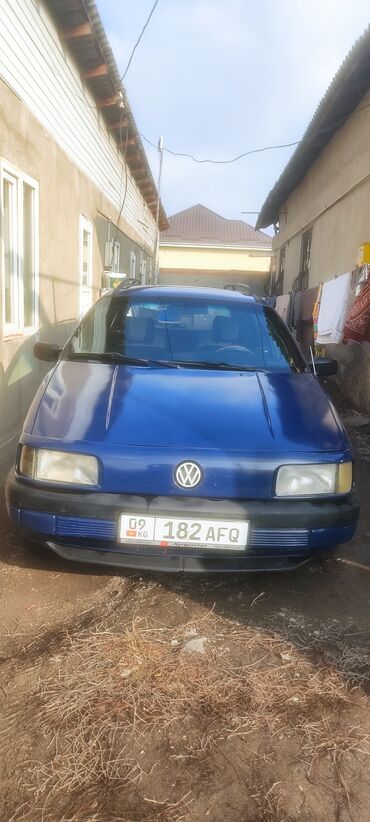 Volkswagen: Volkswagen Passat: 1992 г., 1.8 л, Механика, Бензин, Универсал