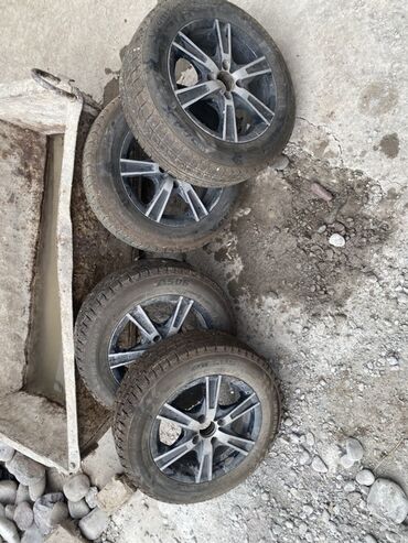 зимные шины 14: Дөңгөлөктөр монтажда 185 / 65 / R 14, Кыш, Комплект, Жеңил унаалар, Куйма, тешиктери - 4