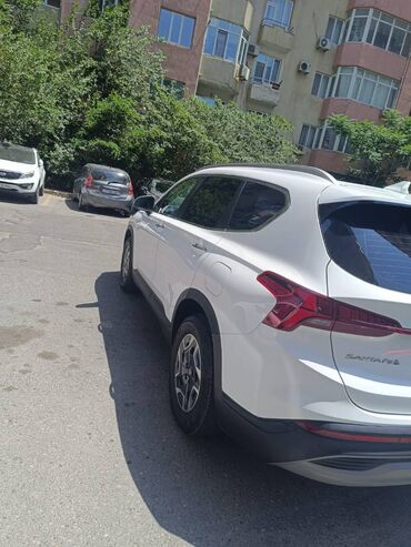 Hyundai Santa Fe: 1.6 л | 2023 г. Внедорожник