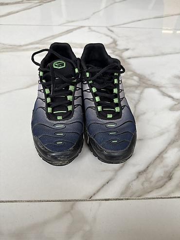 air max tn: Мужские кроссовки, 37.5, Nike, Б/у, цвет - Серый, Самовывоз — 2