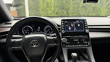 corolla 2016: Toyota Avalon: 2018 г., 2.5 л, Вариатор, Гибрид, Седан — 5