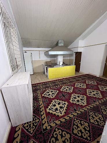 Долгосрочная аренда домов: 256 м², 7 комнат, Утепленный, Балкон застеклен, Видеонаблюдение — 32