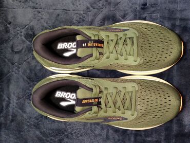 Кроссовки и спортивная обувь: Мужские кроссовки, 42.5, Brooks, Новый, Самовывоз, Бесплатная доставка, Платная доставка at lalafo.kg — 2 Кроссовки и спортивная обувь: Мужские кроссовки, 42.5, Brooks, Новый, Самовывоз, Бесплатная доставка, Платная доставка — 2