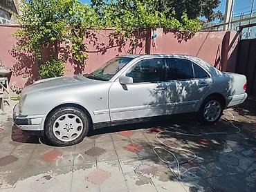 mercedes e220 cdi: Mercedes-Benz E-Class: 2.2 l | Sedan — 3
