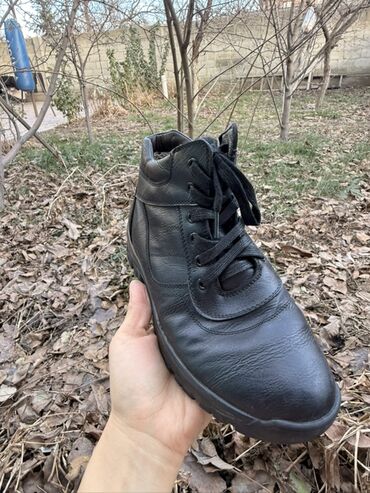 Women's Sneakers and athletic shoes: Кроссовки Prada Milano, ярко‑зеленые. Продам. Размер 37-38. Покупали в — 20