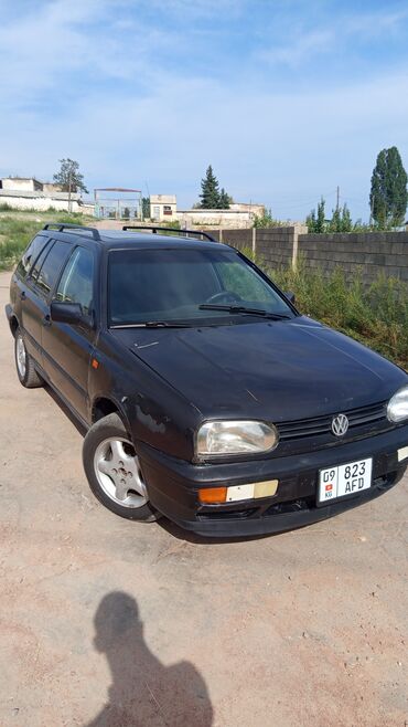 багажник гольф 4: Volkswagen Golf: 1994 г., 1.8 л, Механика, Бензин, Универсал