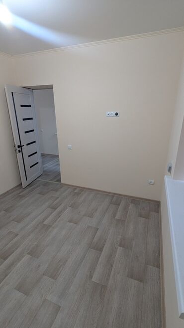 Продажа комнат: 38 м², Без мебели