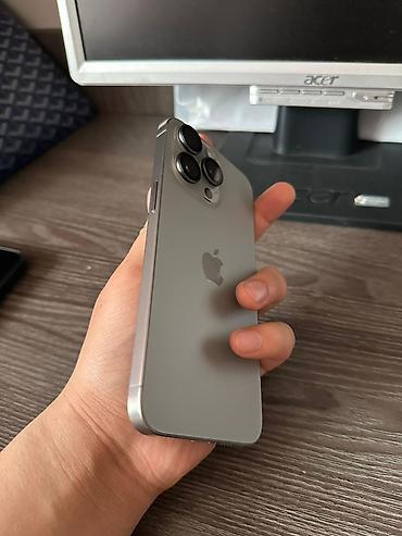 Чехлы: Продаю свой iPhone 15 Pro Max в идеальном состоянии. Телефон — 3